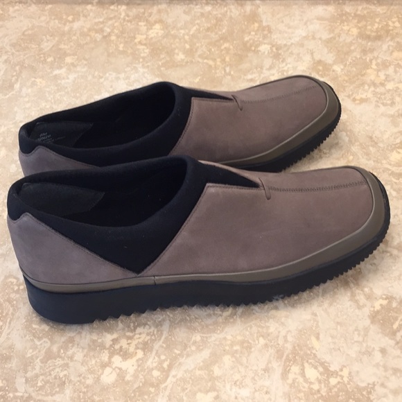 Naturalizer Slip On - Picture 3 of 8